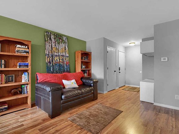 4th image of 4309 Sunridge Dr APT H