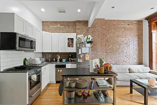 Rented by Corcoran | media 14