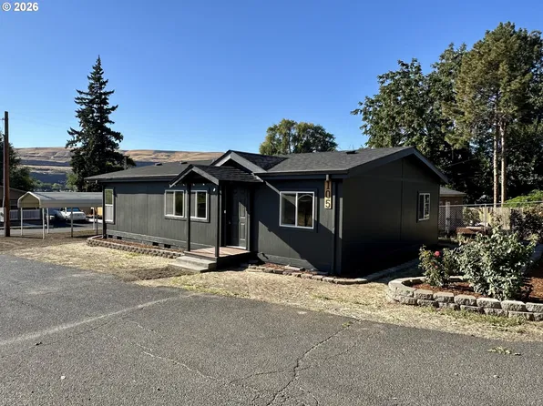 105 Columbia Ave, Wishram, WA 98673