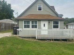 1009 Lewis Ave, Des Moines, IA 50315