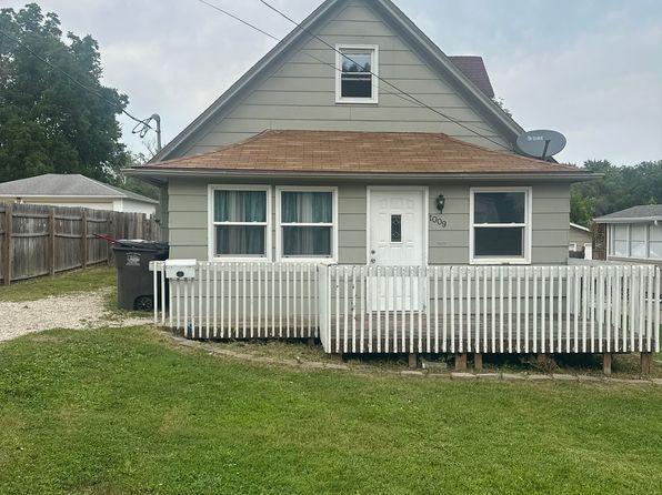 1009 Lewis Ave