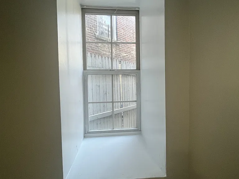 678 Union Ave #1B — Photo 8