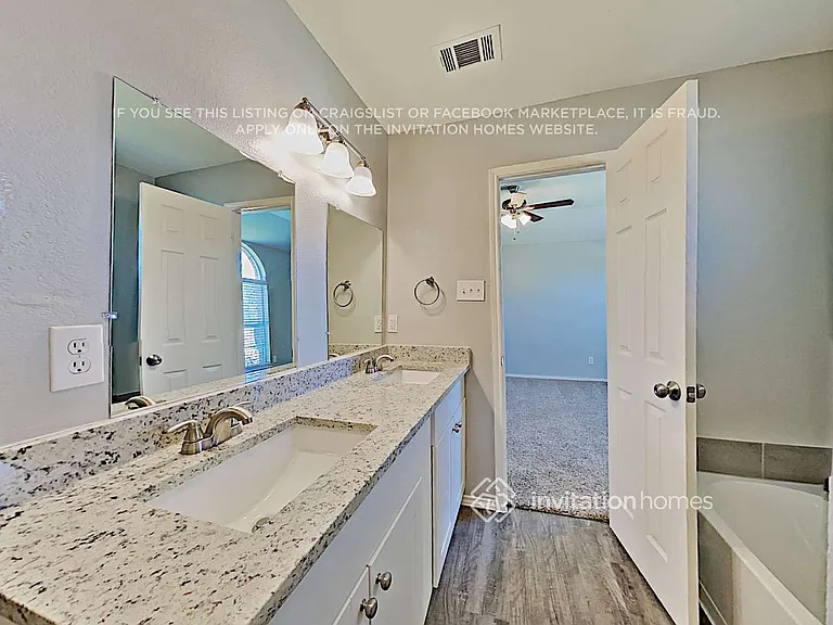 421 Candlestick Trl — Photo 13