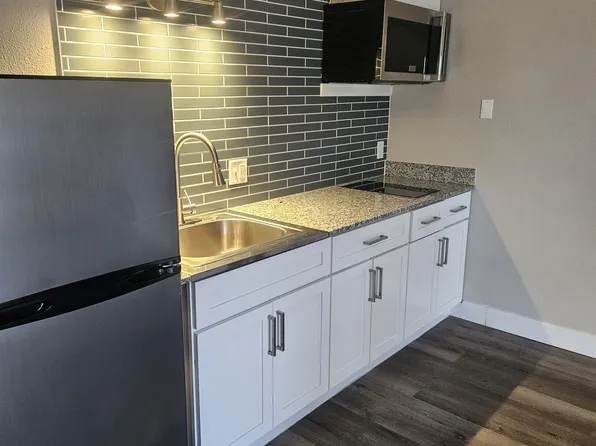 2884 S Circle Dr, Colorado Springs, CO