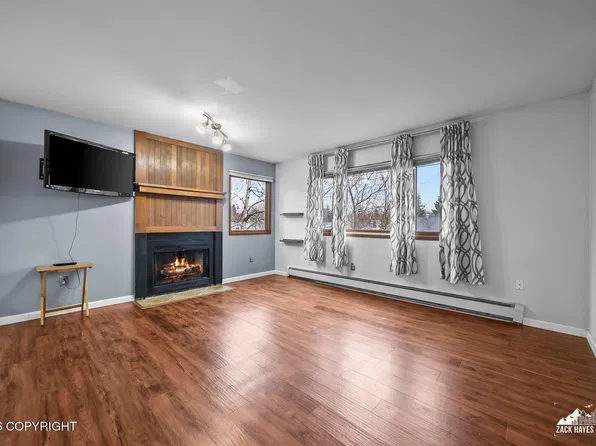 1660 Eastridge Dr #4-301, Anchorage, AK 99501