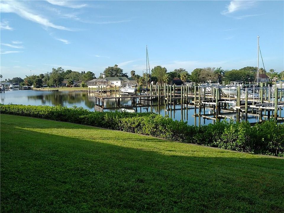 1st image of 624 Yardarm Dr #12
