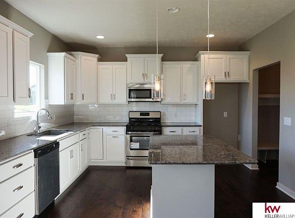 2nd image of 4217 Heartland Dr