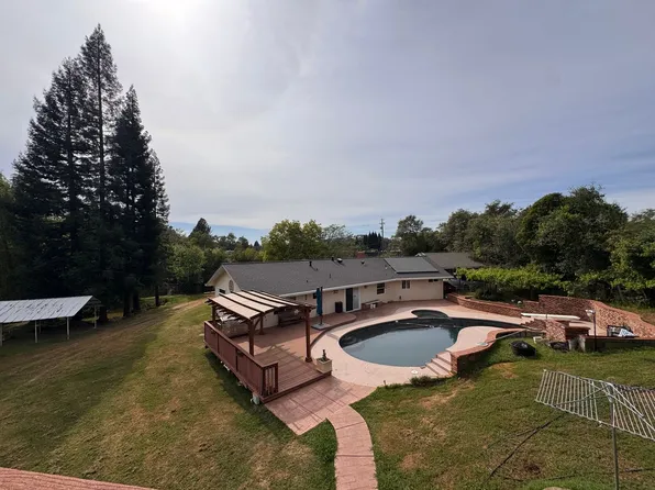 2505 Flume Ln, Newcastle, CA 95658