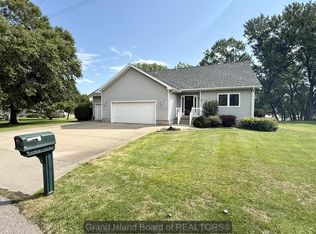 429 Renee Rd, Doniphan, NE 68832