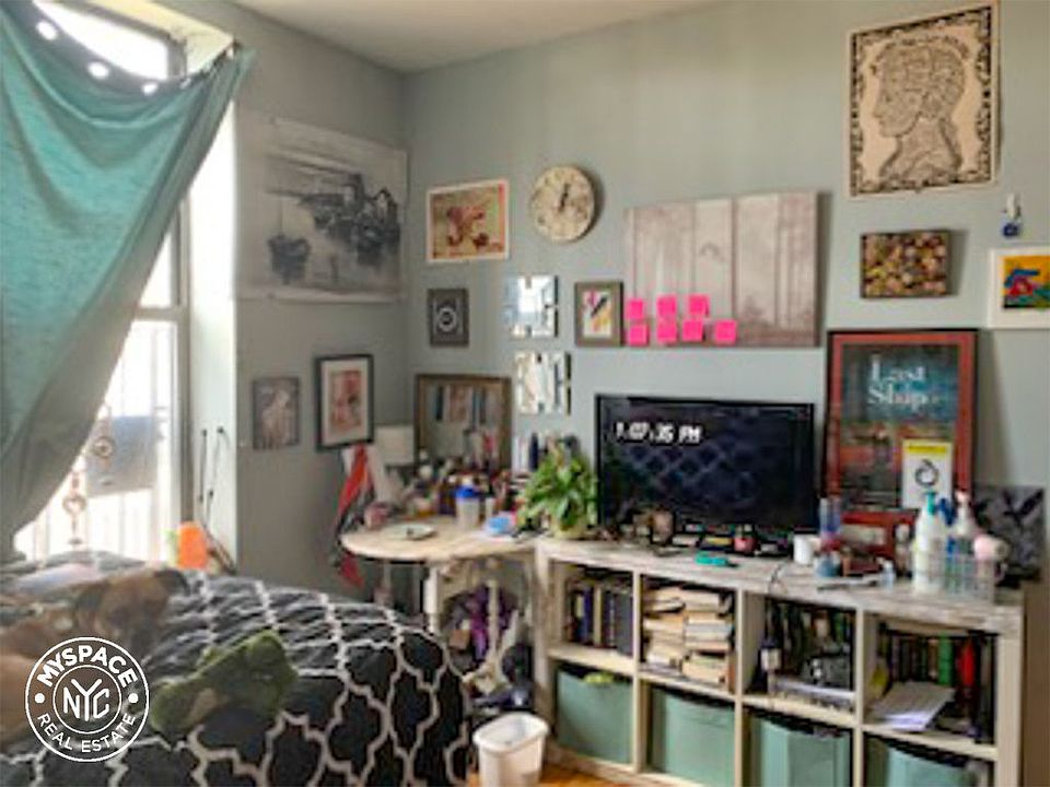 1st image of 313 Jefferson Ave #4R