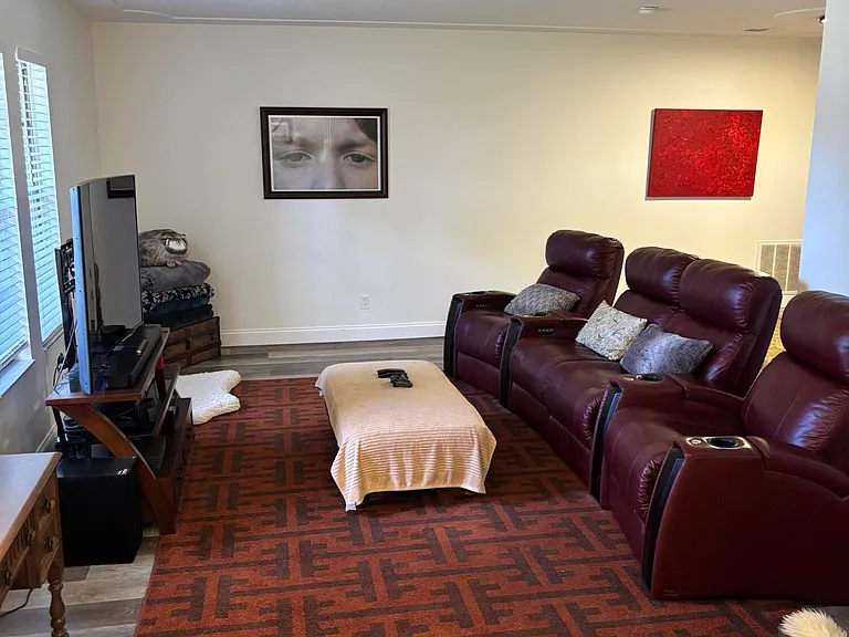 531 Inverness Ave — Photo 6