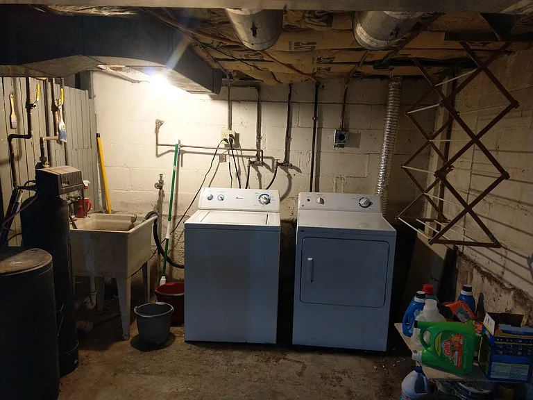 822 E Dayton St #1 — Photo 4