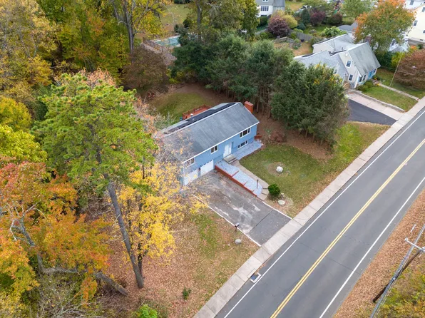 70 Spring Street, Manchester, CT 06040