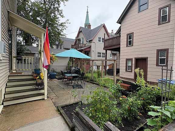 2nd image of 2565 N Weil St