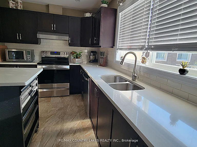 4 Paradise Blvd #11 — Photo 25