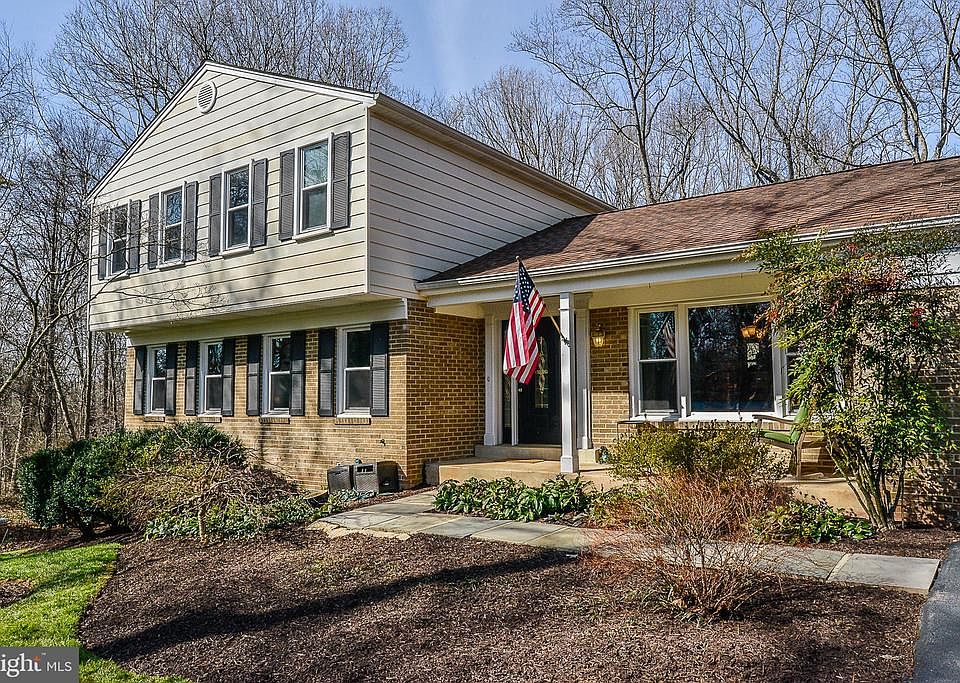 12162 Holly Knoll Cir, Great Falls, VA 22066 Zillow