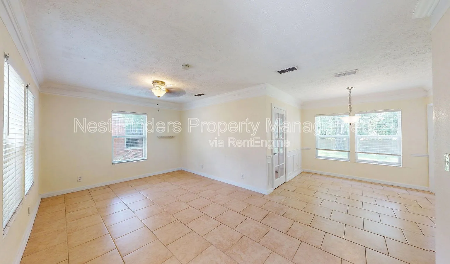 3 bed, 1.0 bath, 1039 sqft, $1,320 — Photo 1