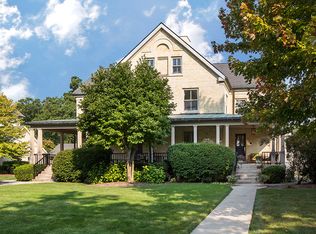 157 Leonard Wood N, Highland Park, IL 60035