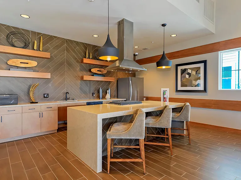 Esencia Sur Apartment Homes — Photo 7