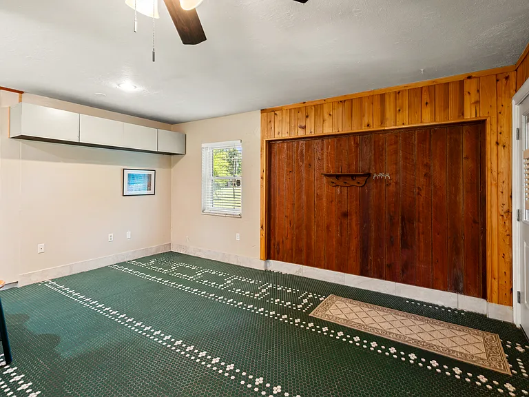 5709 Lake Le Clare Rd — Photo 12