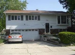 106 W Altgeld Ave, Glendale Heights, IL 60139