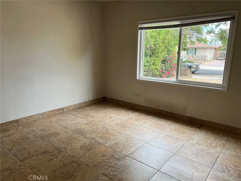 12752 Lemay St — Photo 6