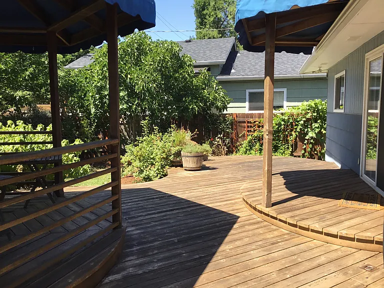 2920 Alder St — Photo 24