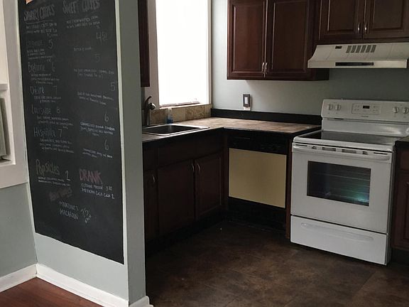 5th image of 2517 Carondelet St #B