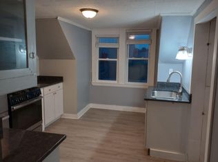 17 Hemlock St APT 3, Portland, ME 04102
