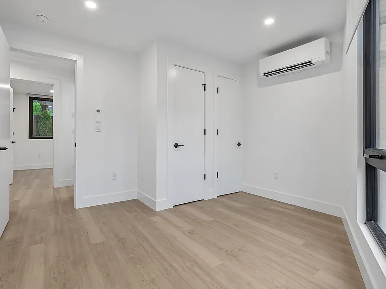 325 Manville Rd #201 — Photo 22