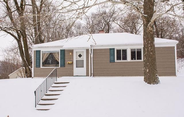 1st image of 930 Lancaster Dr