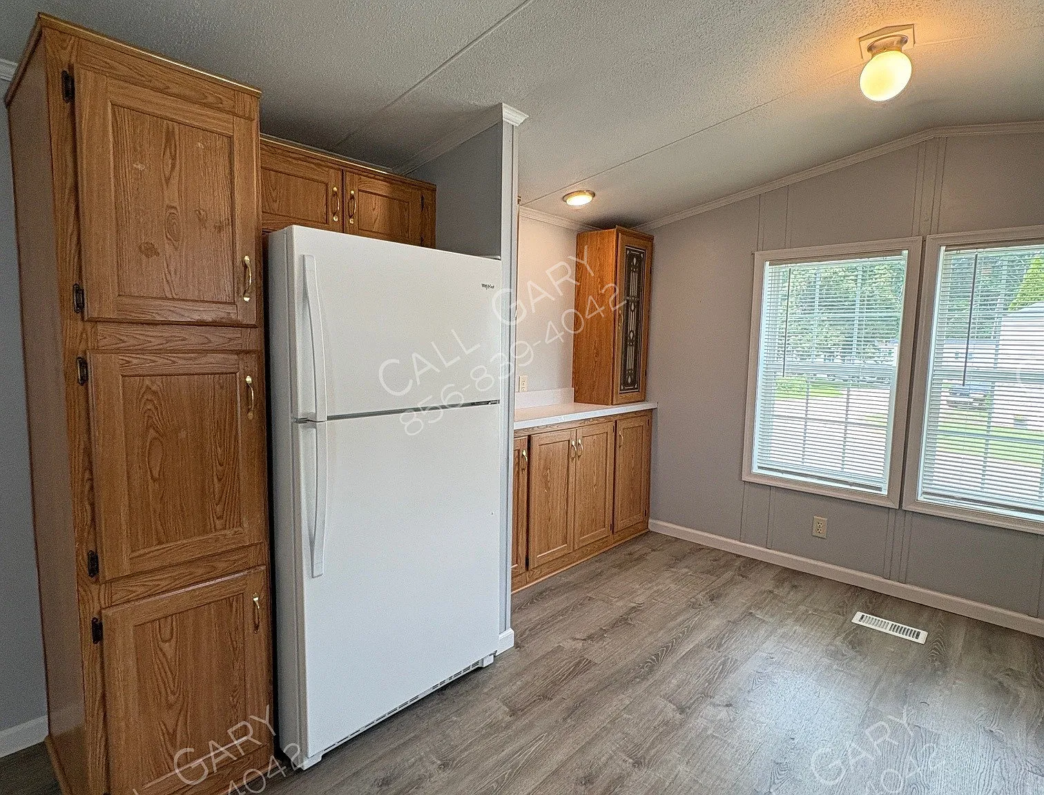 2 bed, 784 sqft, $1,800 — Photo 2