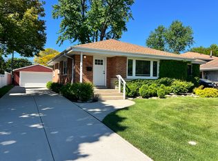 328 4th St, Downers Grove, IL 60515