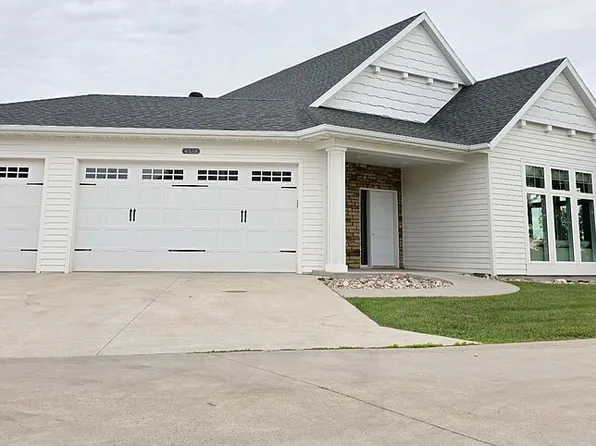 4538 65th St S, Fargo, ND 58104