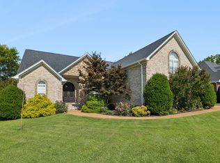 402 Five Oaks Blvd, Lebanon, TN 37087