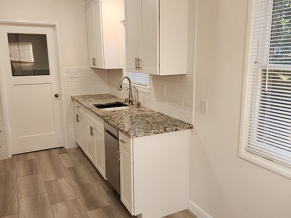 5th image of 2779 Muir Way
