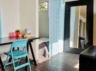 1121 N 92nd St #4, Seattle, WA 98103