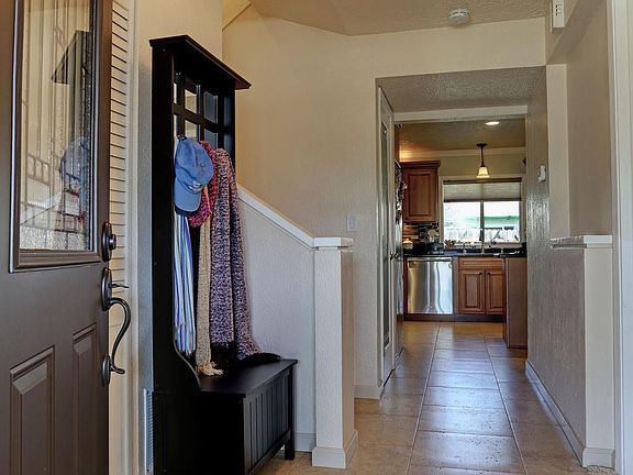5th image of 10 Bluegate Ct