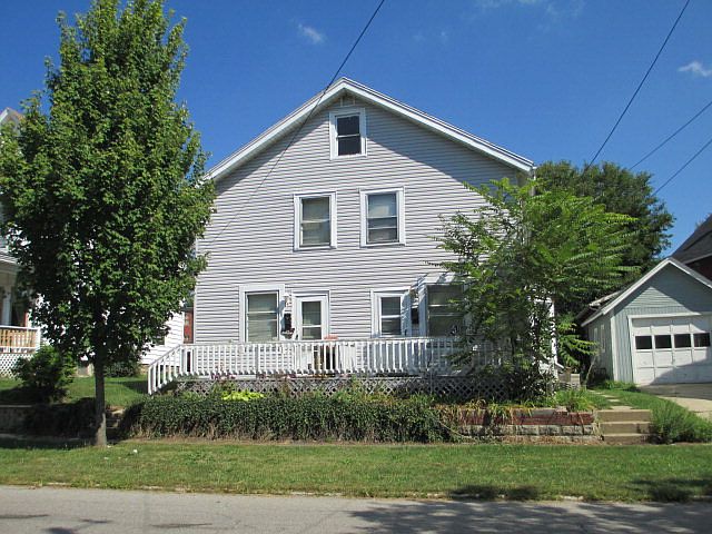 1st image of 310 W 4th St
