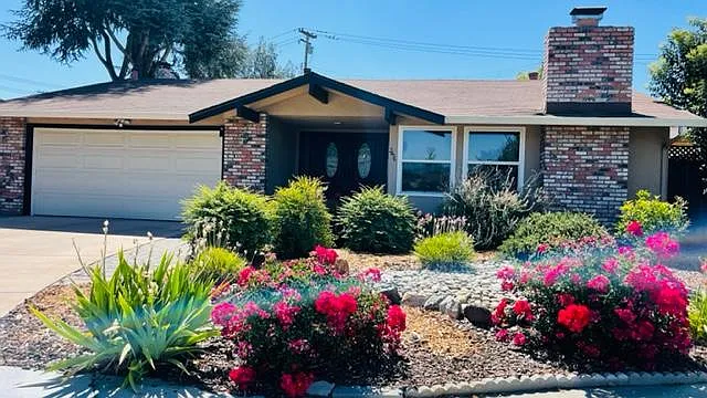 2456 Franciscan Ct — Photo 4