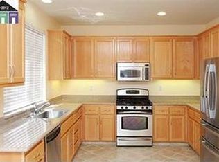 515 Laurelwood Dr, Hercules, CA 94547