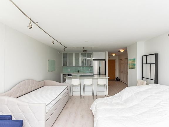5th image of 345 N Lasalle St #3107