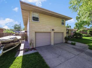 2759 Pershing Rd, Columbus, NE 68601