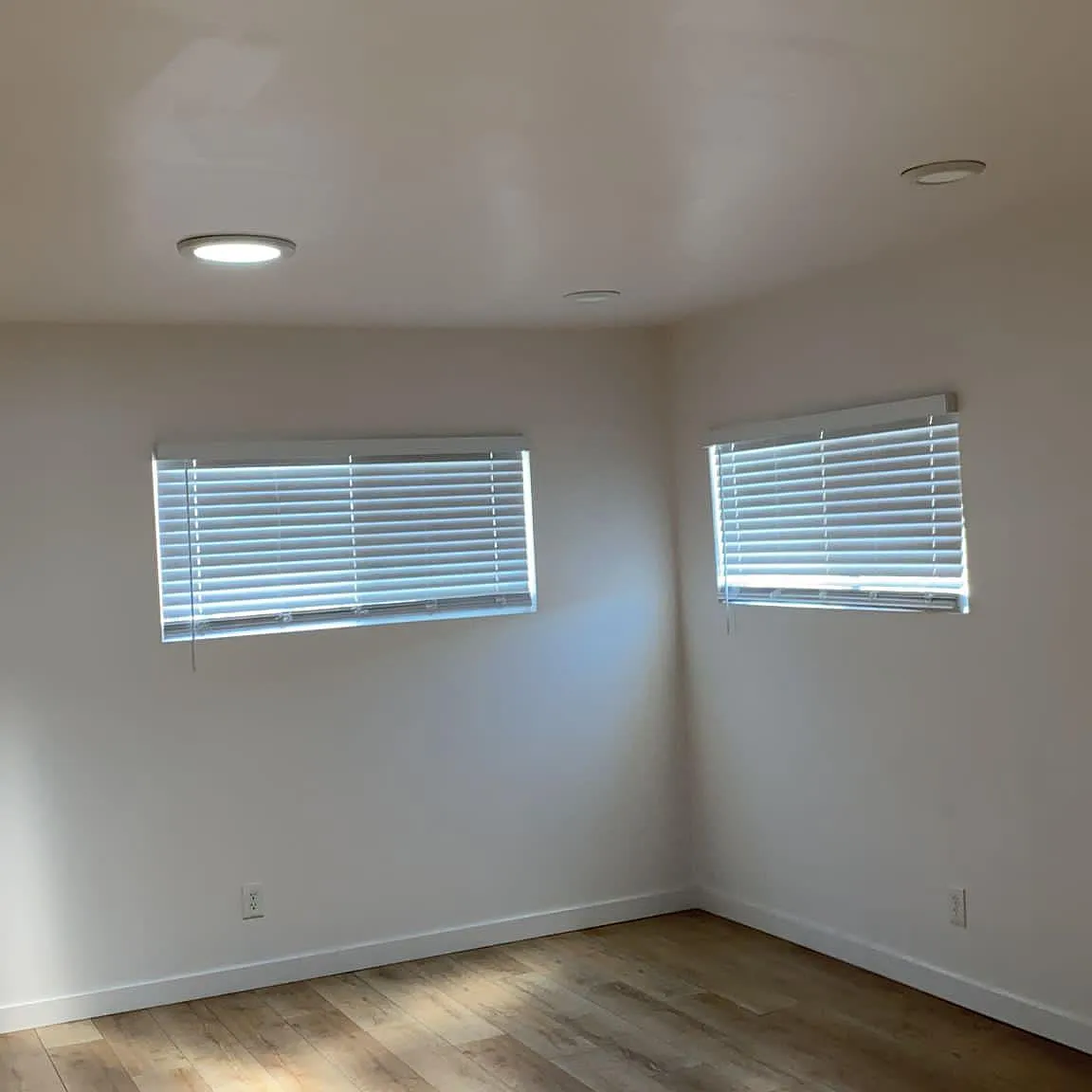 2326 Locust Ave — Photo 4