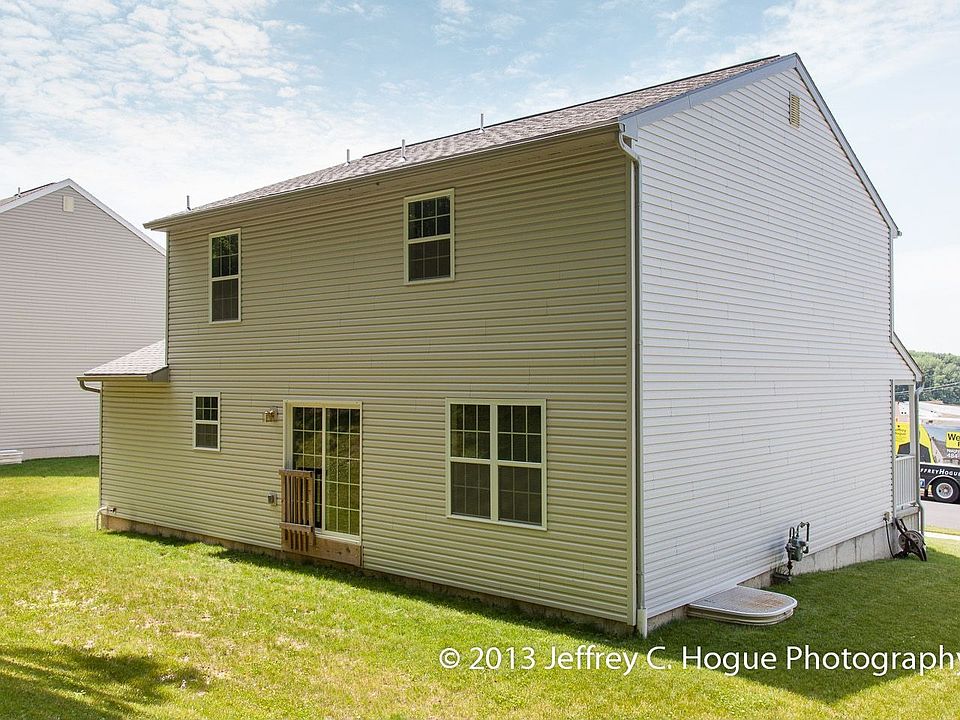 2nd image of 1041 Saylor Dr