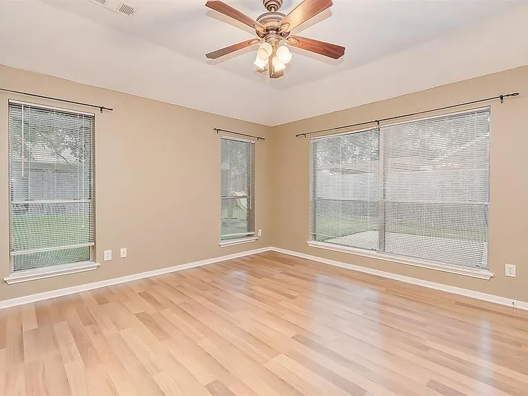 3026 Silver Spring Trl — Photo 23