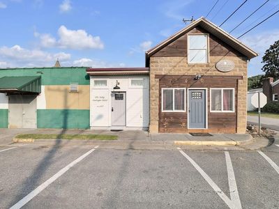 110 S Reynolds St, Damascus, VA, 24236