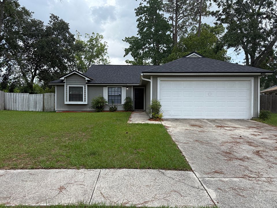 1st image of 7905 Painted Oak Dr