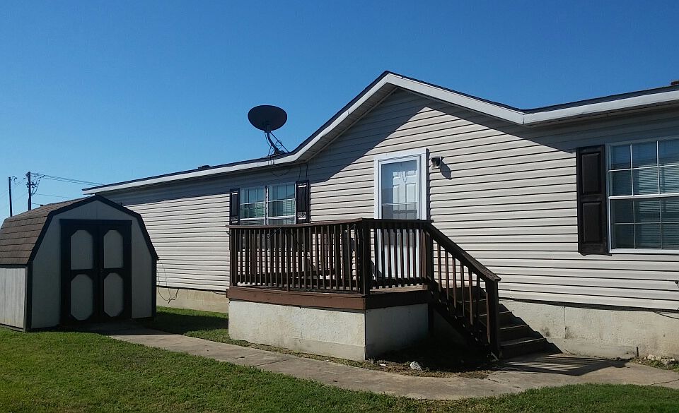 1st image of 2200 Caribou Dr