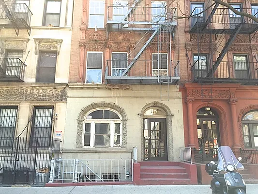 Rented by Friedman Roth Realty | media 21